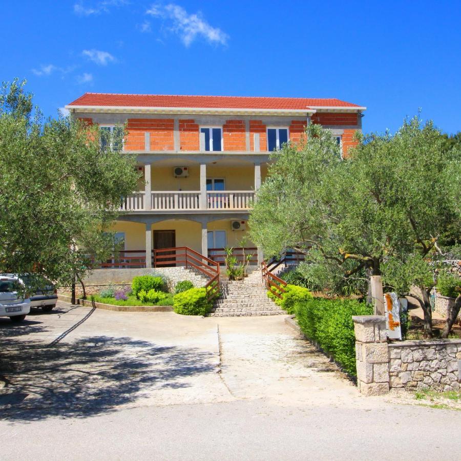 Apartments Veselka, Лумбарда Екстериор снимка