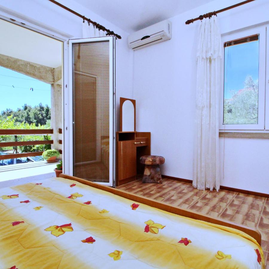 Apartments Veselka, Лумбарда Екстериор снимка