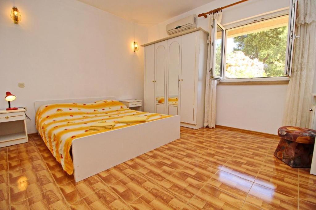 Apartments Veselka, Лумбарда Екстериор снимка