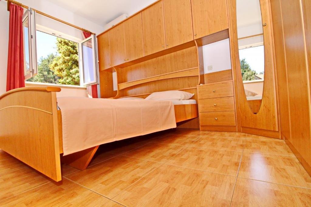 Apartments Veselka, Лумбарда Екстериор снимка