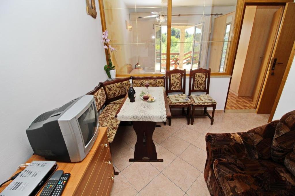 Apartments Veselka, Лумбарда Екстериор снимка