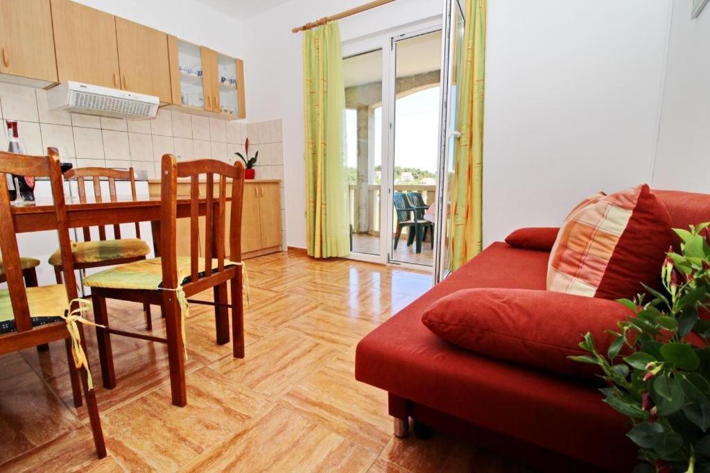 Apartments Veselka, Лумбарда Екстериор снимка