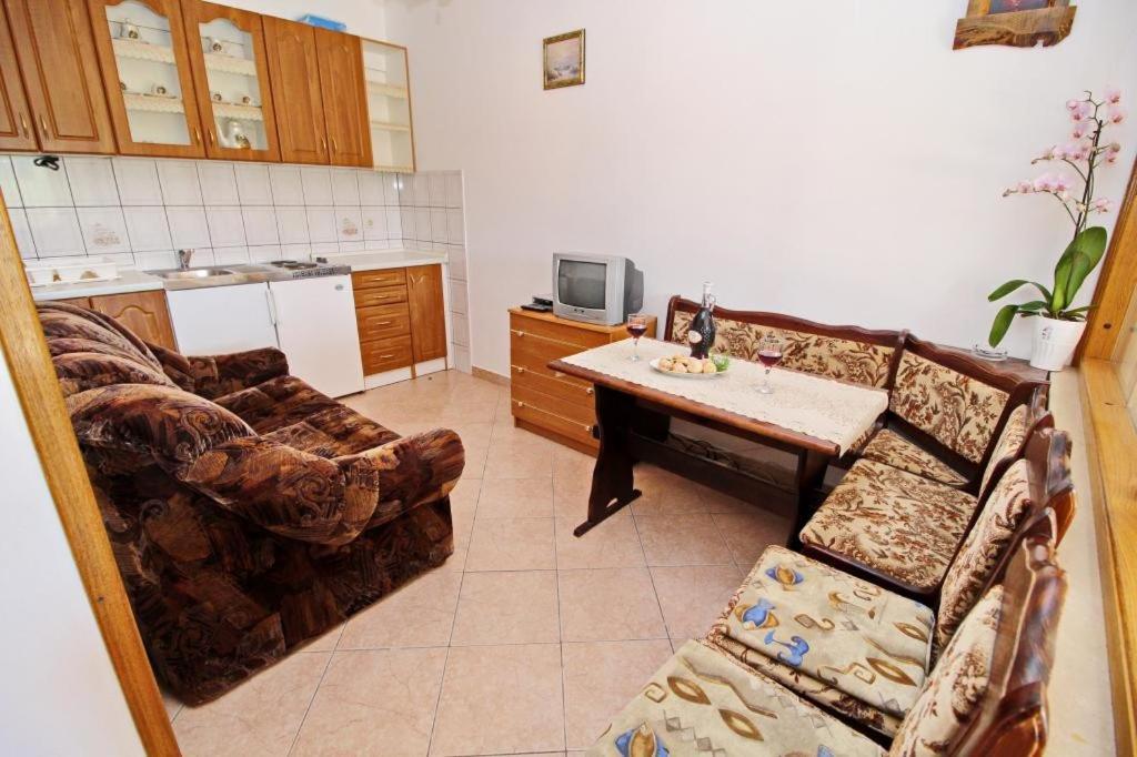 Apartments Veselka, Лумбарда Екстериор снимка