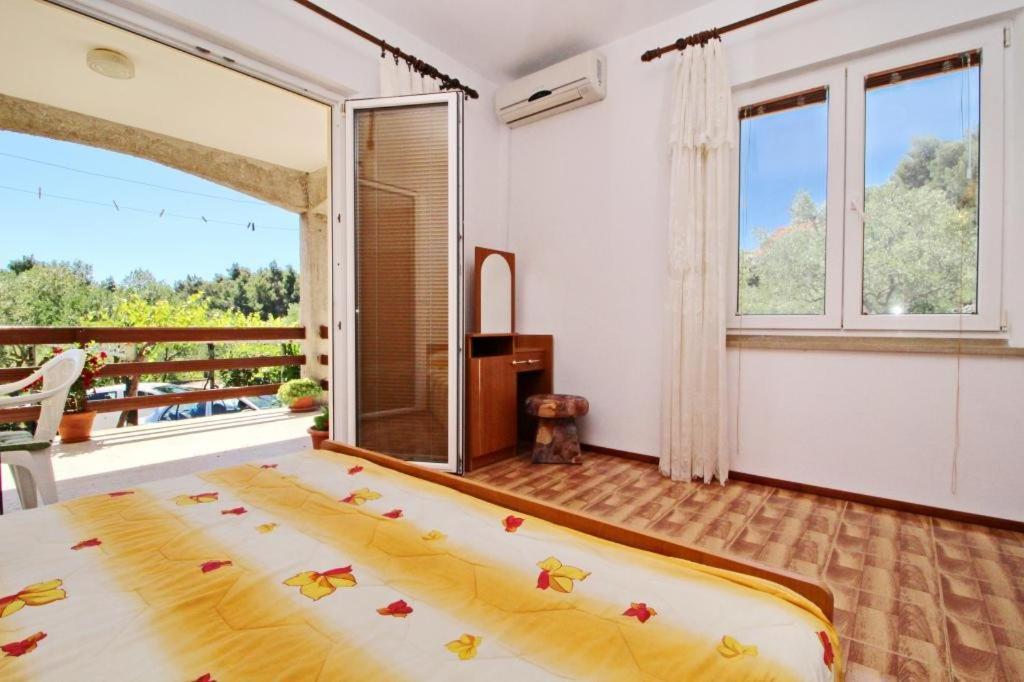 Apartments Veselka, Лумбарда Екстериор снимка