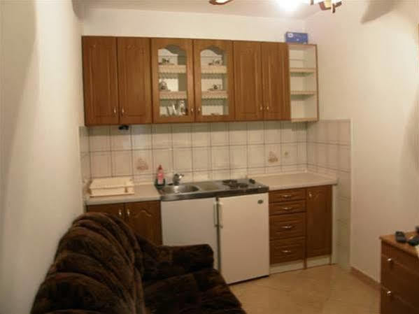 Apartments Veselka, Лумбарда Екстериор снимка