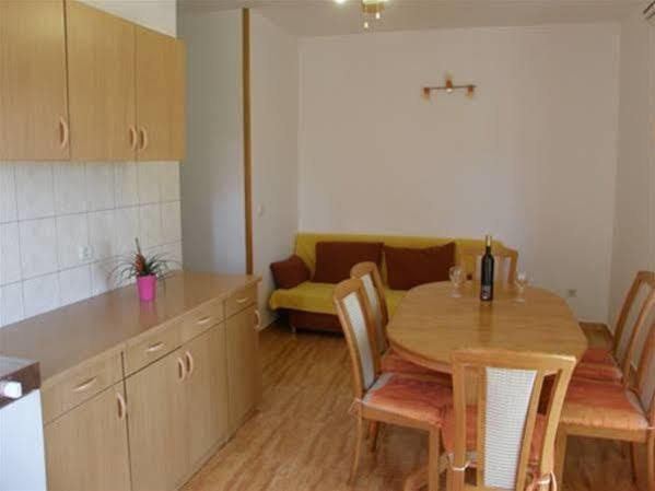 Apartments Veselka, Лумбарда Екстериор снимка